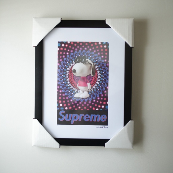 FAIRCHILD PARIS: KAWSxSupreme "Snoopy" Print - Picture 1 of 4